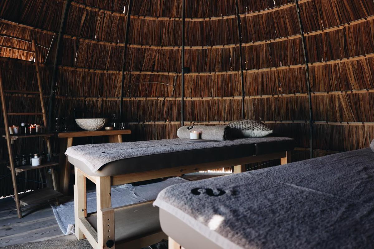 Seesoo Paros Beachfront Luxury Hideaway