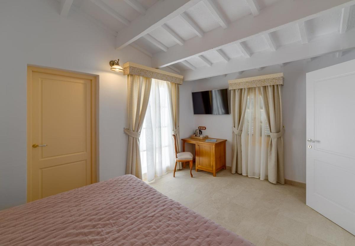 Seranova Luxury Hotel - Adults Only