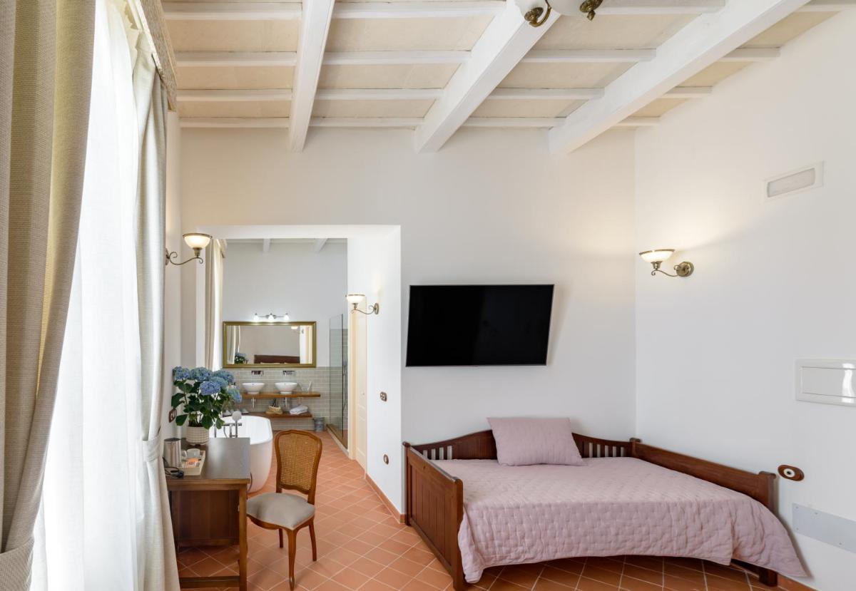 Seranova Luxury Hotel - Adults Only