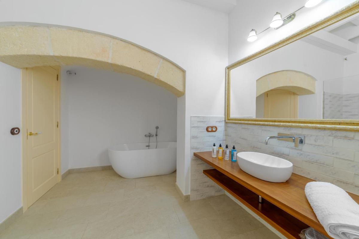Seranova Luxury Hotel - Adults Only