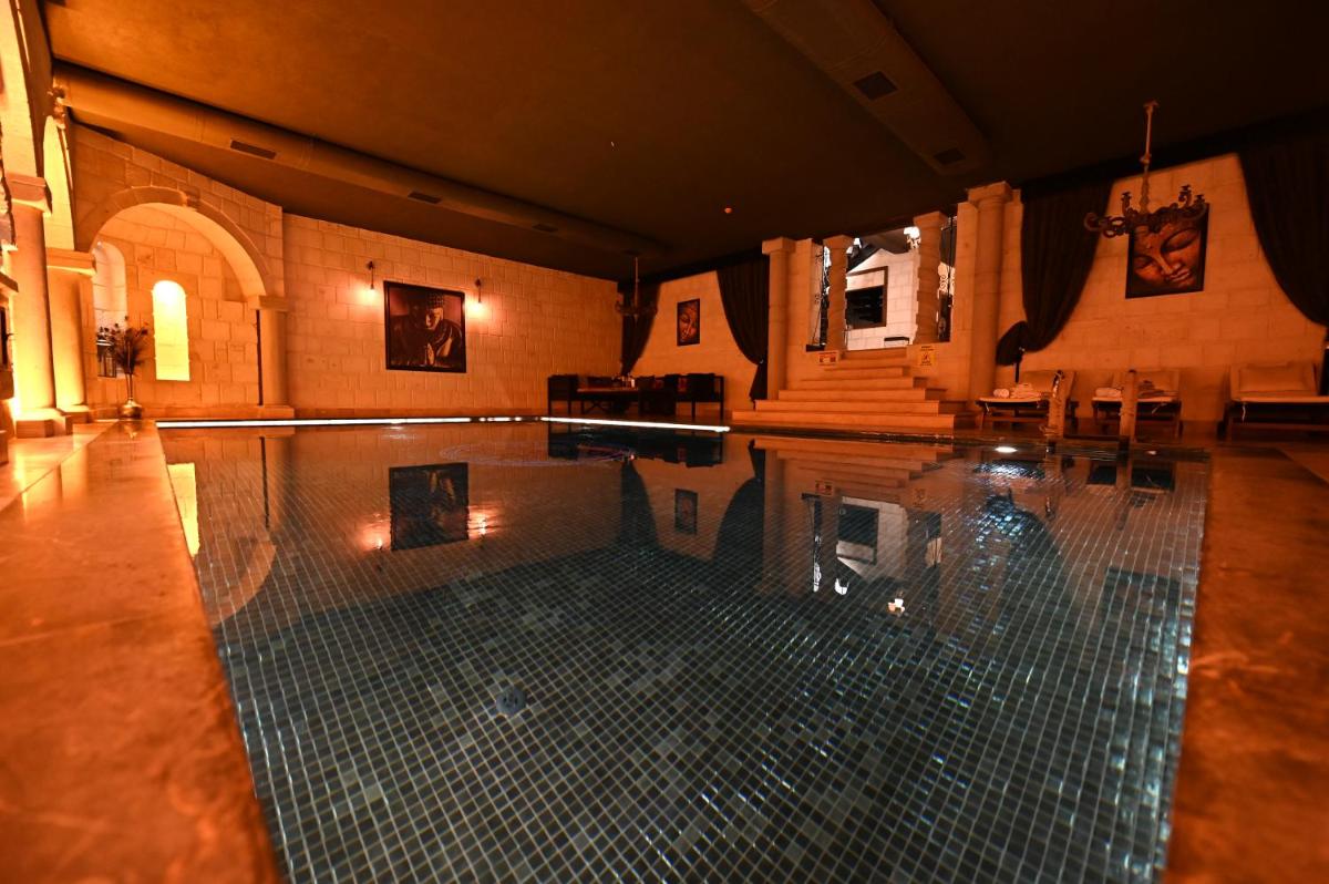 Seraphim Cave Suites & SPA