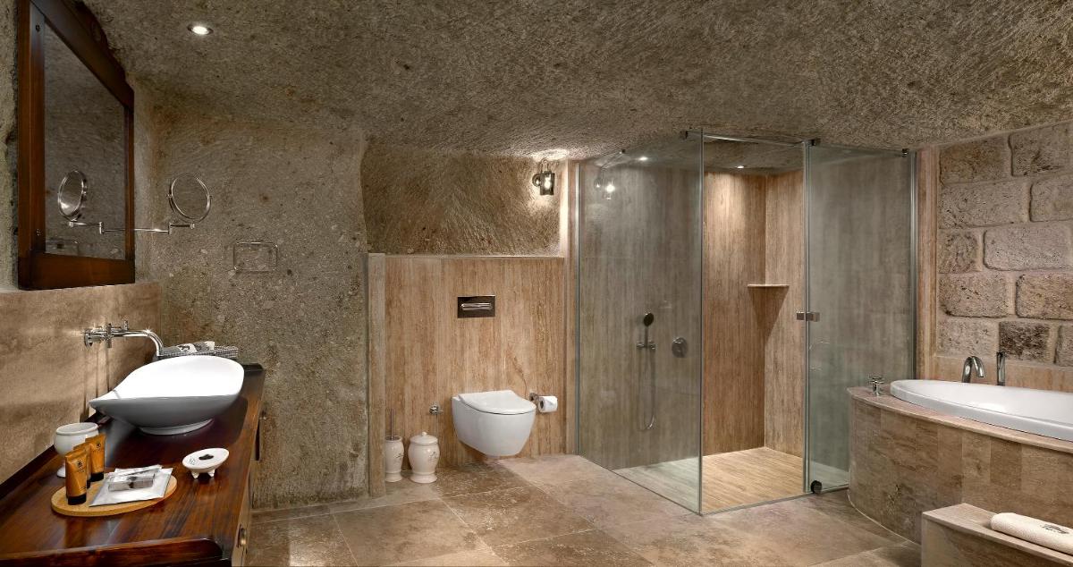 Seraphim Cave Suites & SPA