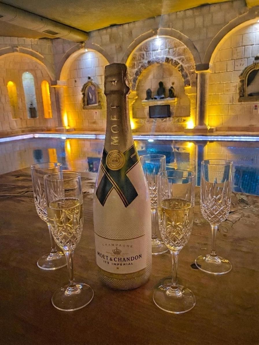 Seraphim Cave Suites & SPA