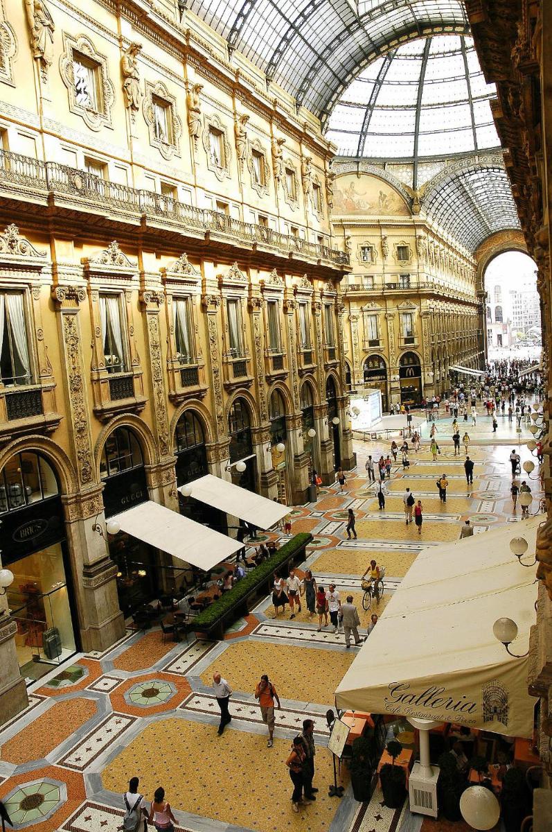 Seven Stars Galleria