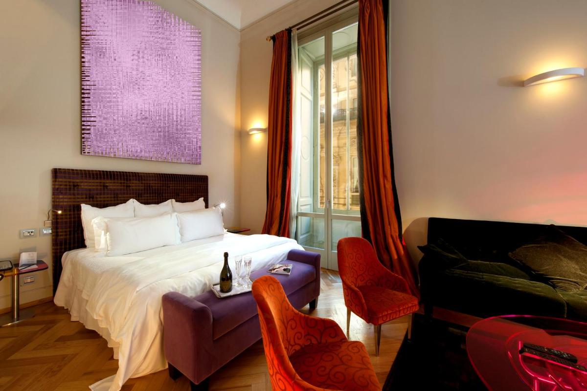 Seven Stars Galleria