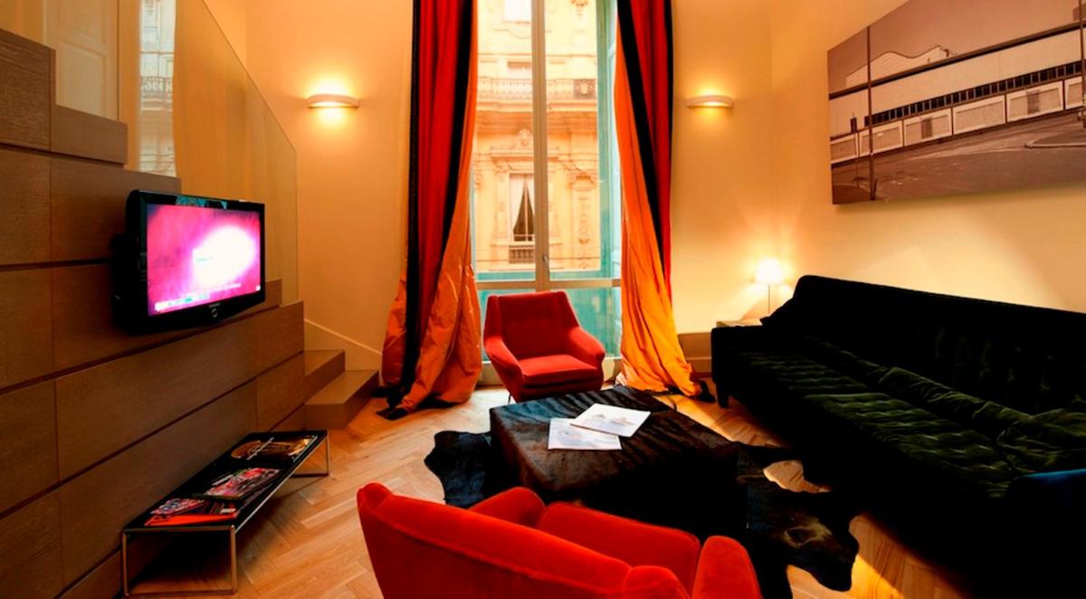 Seven Stars Galleria