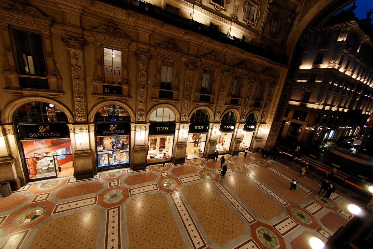 Seven Stars Galleria