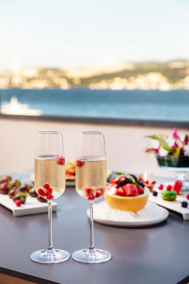 Shangri-La Bosphorus, Istanbul