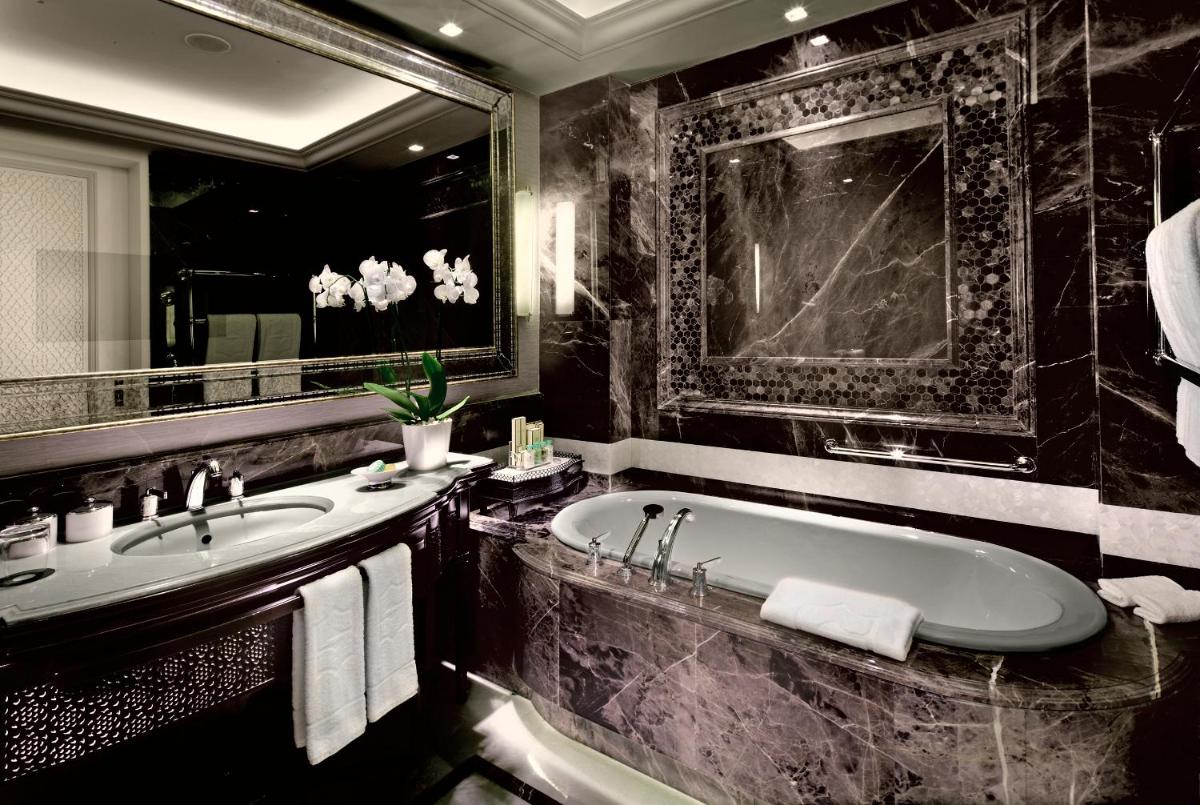 Shangri-La Bosphorus, Istanbul