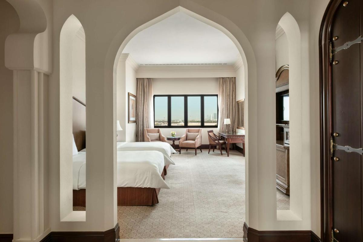 Shangri-La Qaryat Al Beri, Abu Dhabi