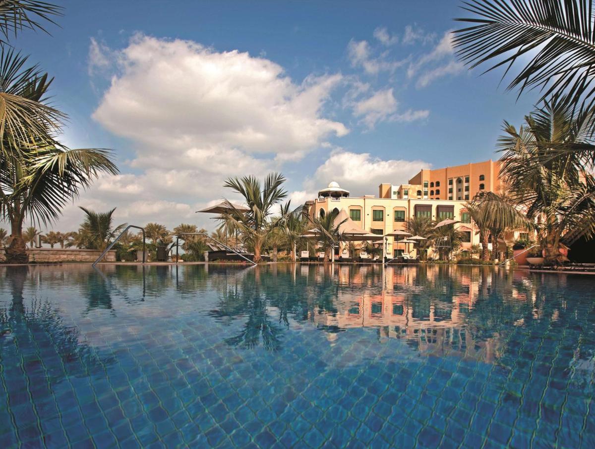 Shangri-La Qaryat Al Beri, Abu Dhabi