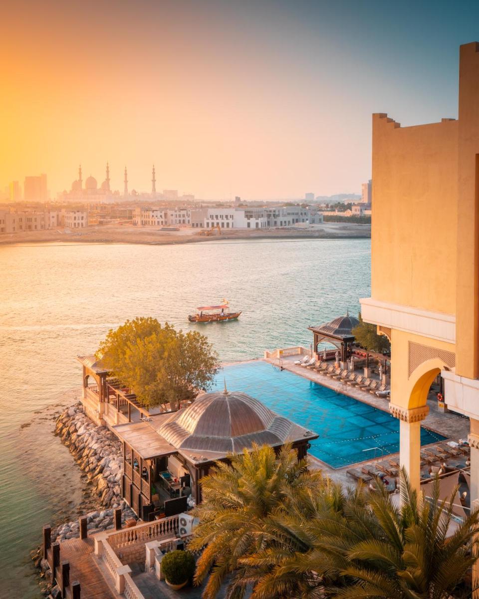 Shangri-La Qaryat Al Beri, Abu Dhabi