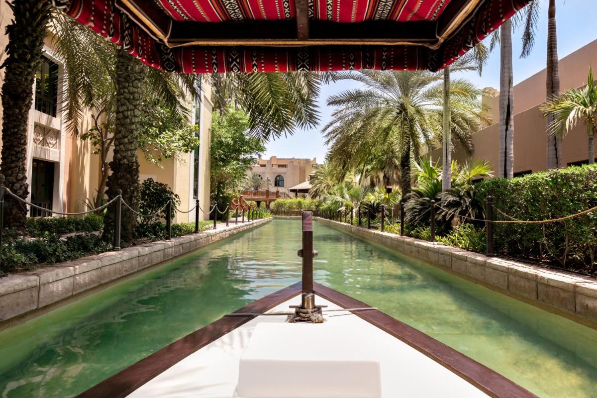 Shangri-La Qaryat Al Beri, Abu Dhabi