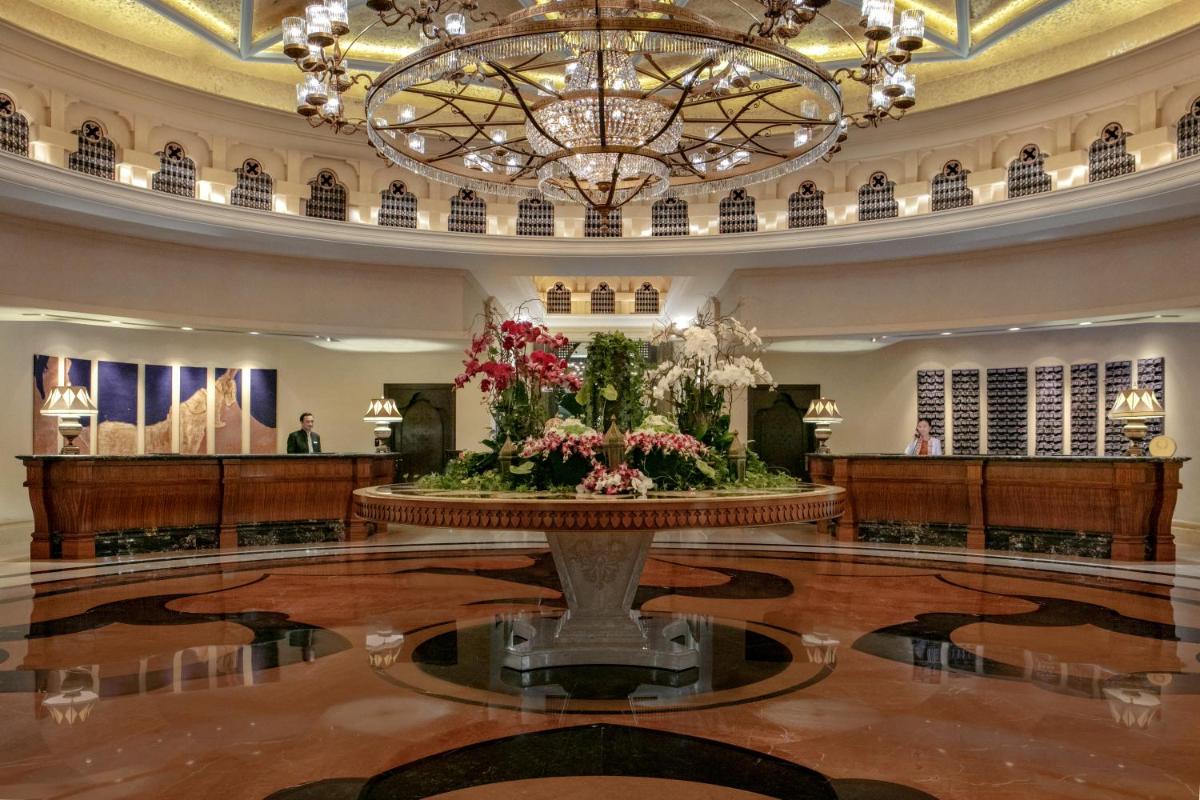 Shangri-La Qaryat Al Beri, Abu Dhabi