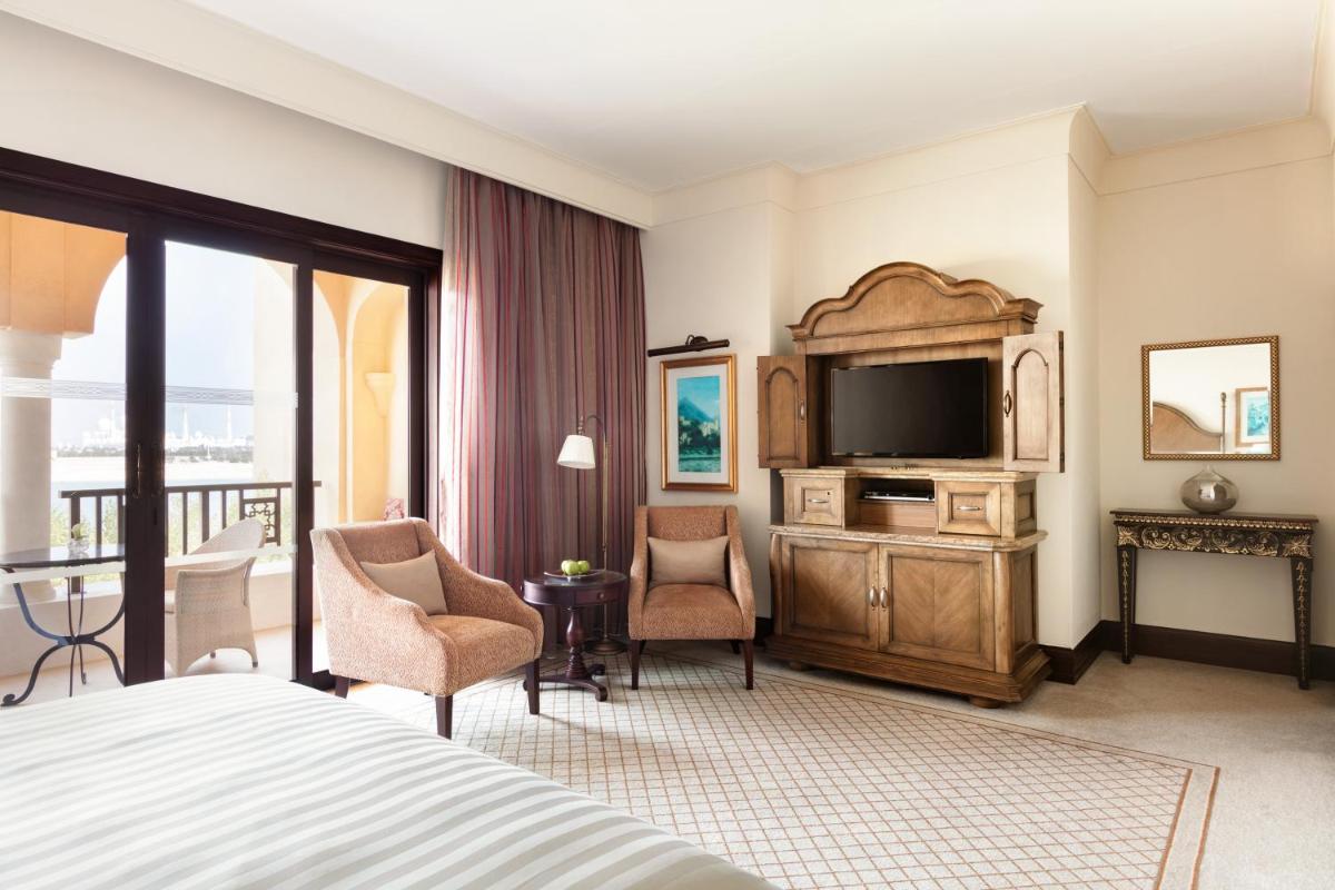 Shangri-La Qaryat Al Beri, Abu Dhabi