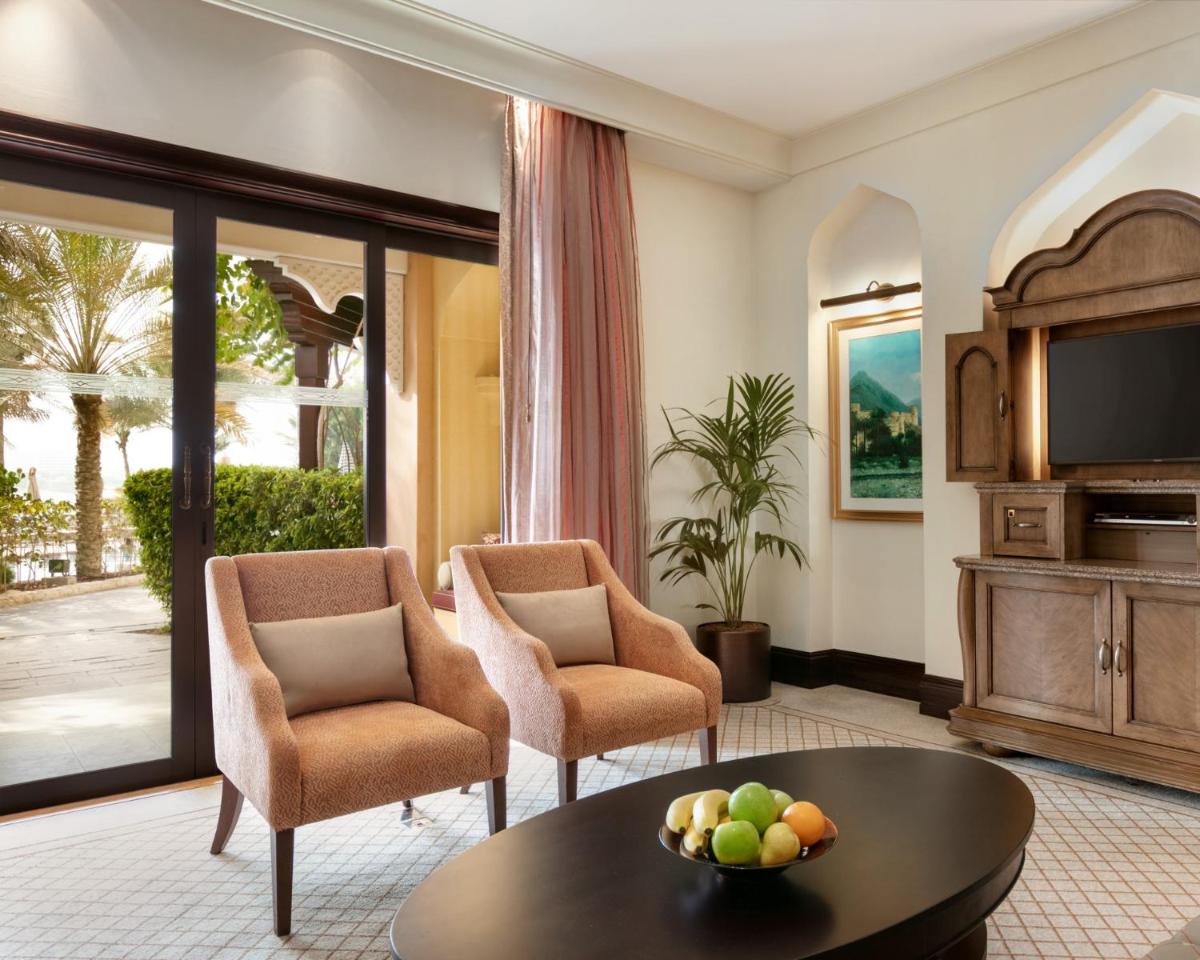 Shangri-La Qaryat Al Beri, Abu Dhabi