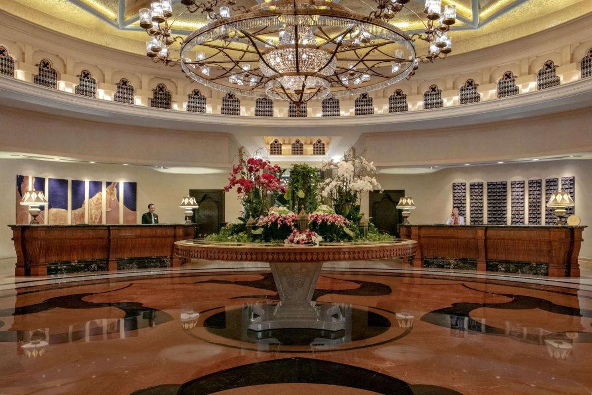 Shangri-La Qaryat Al Beri, Abu Dhabi