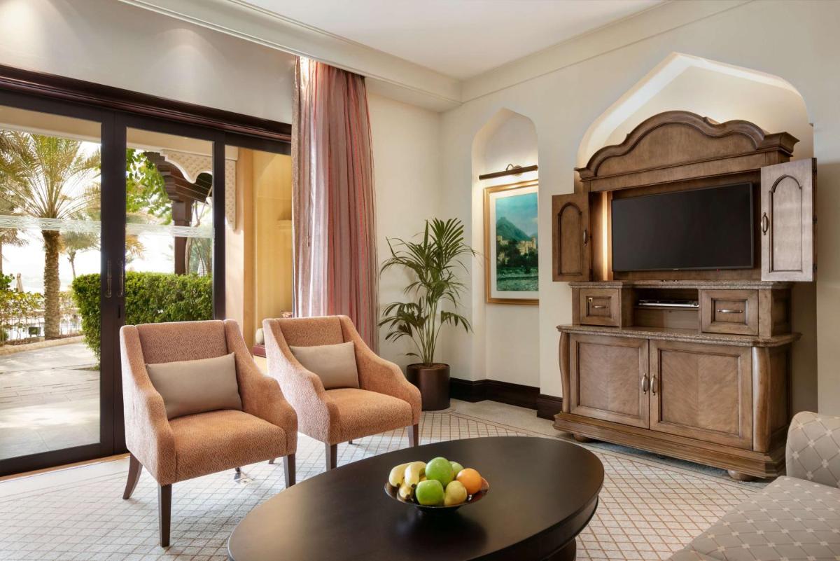 Shangri-La Qaryat Al Beri, Abu Dhabi