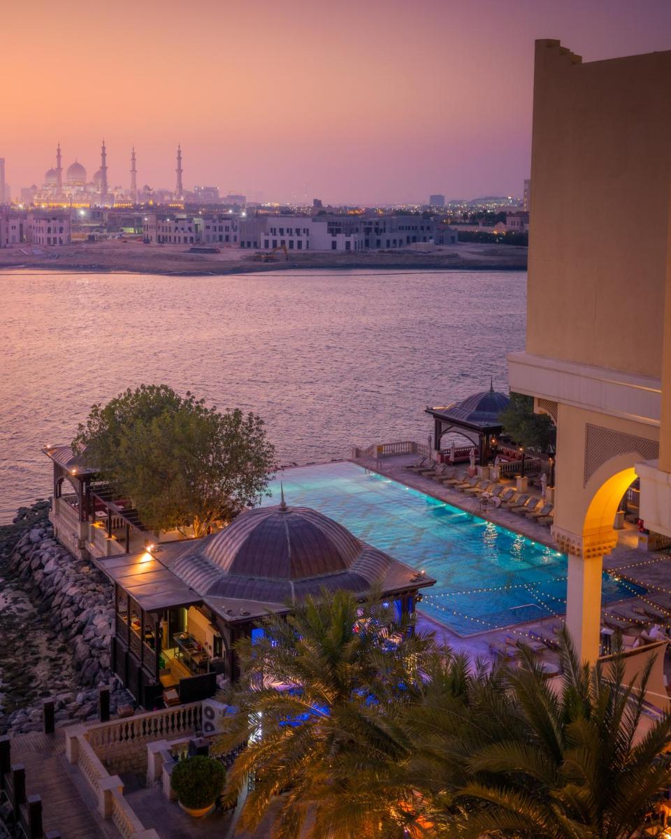 Shangri-La Qaryat Al Beri, Abu Dhabi