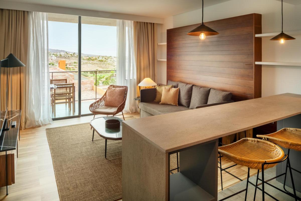 Salobre Hotel Resort & Serenity