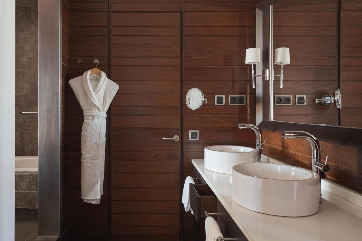 Salobre Hotel Resort & Serenity