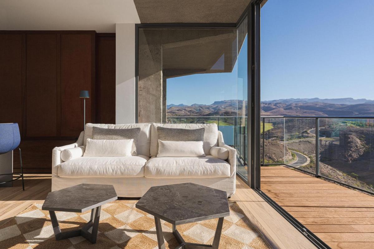 Salobre Hotel Resort & Serenity