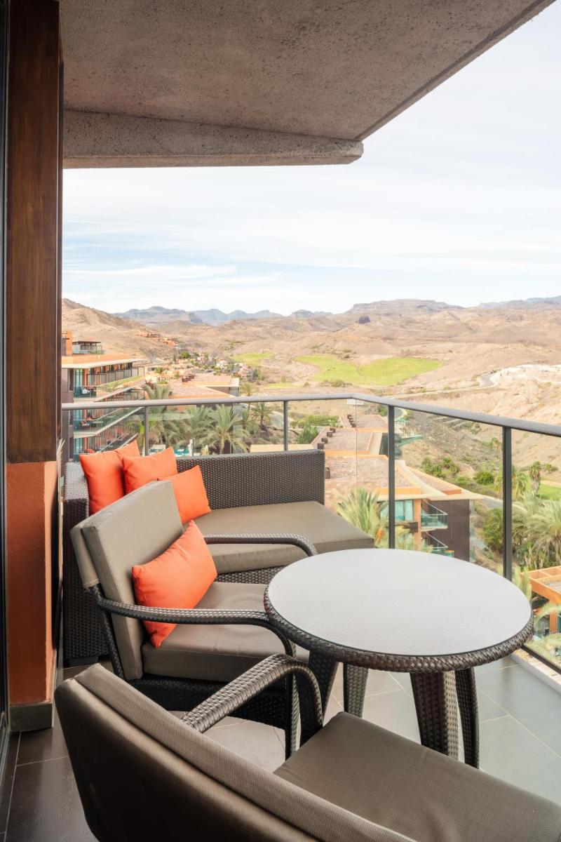 Salobre Hotel Resort & Serenity