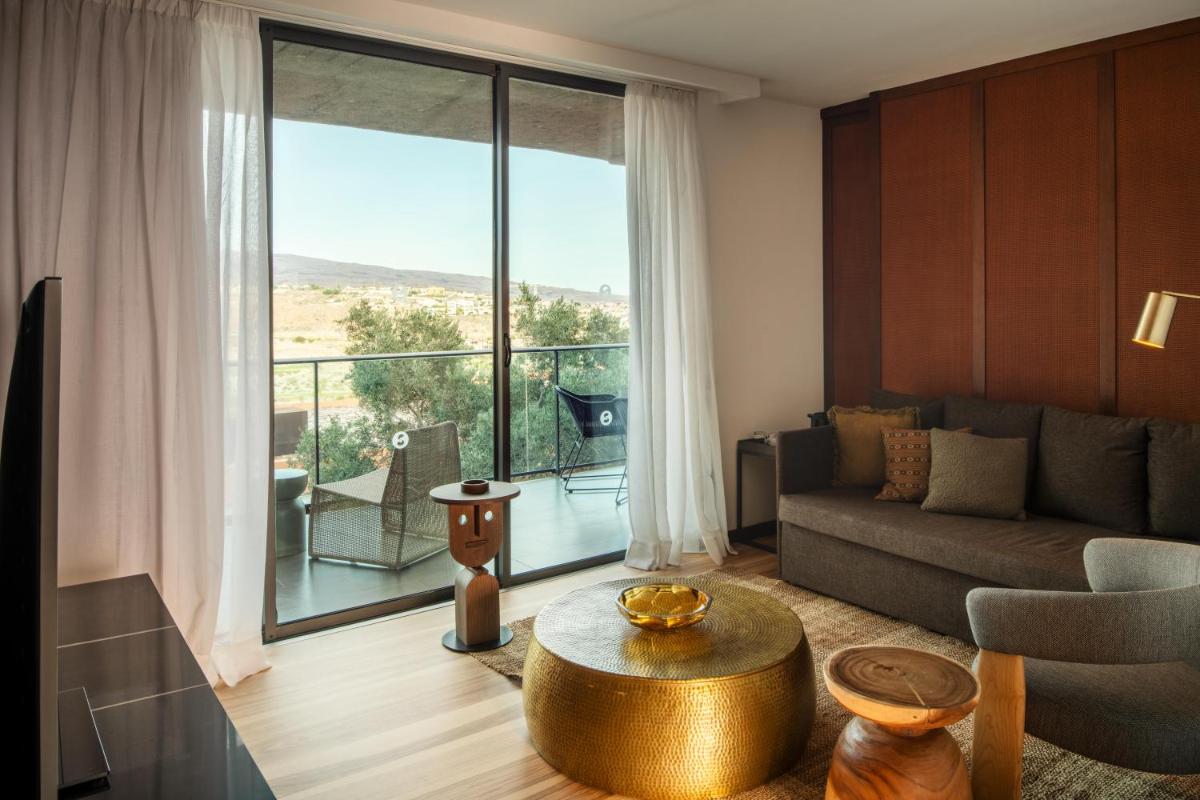 Salobre Hotel Resort & Serenity