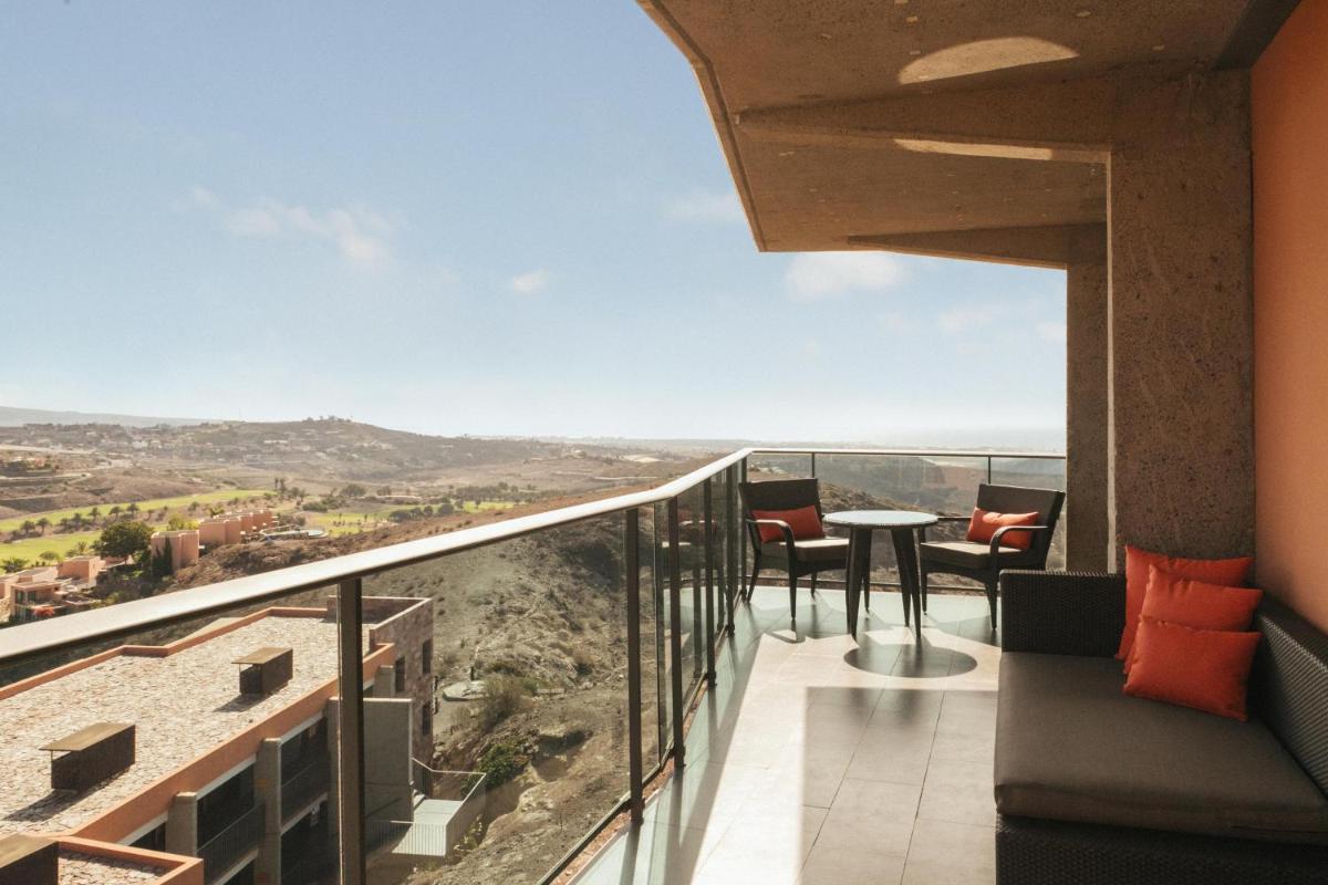 Salobre Hotel Resort & Serenity