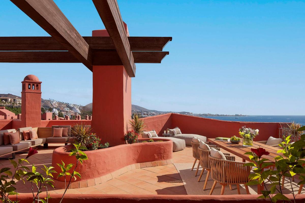 Tivoli La Caleta Resort