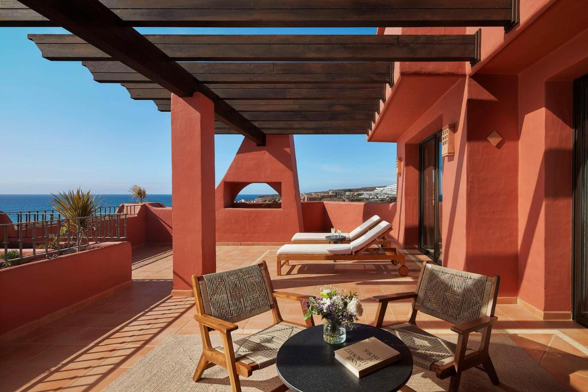 Tivoli La Caleta Resort