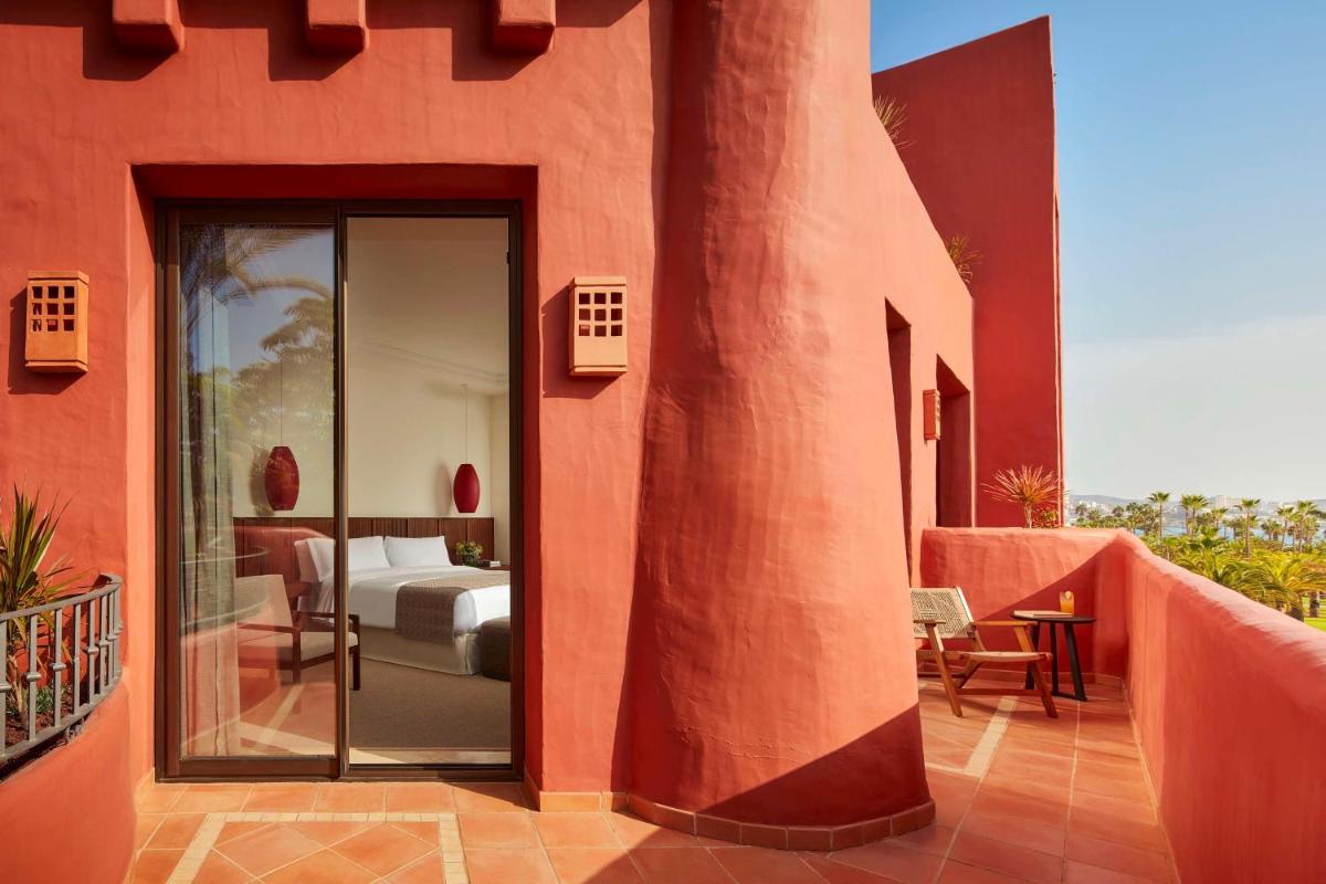 Tivoli La Caleta Resort