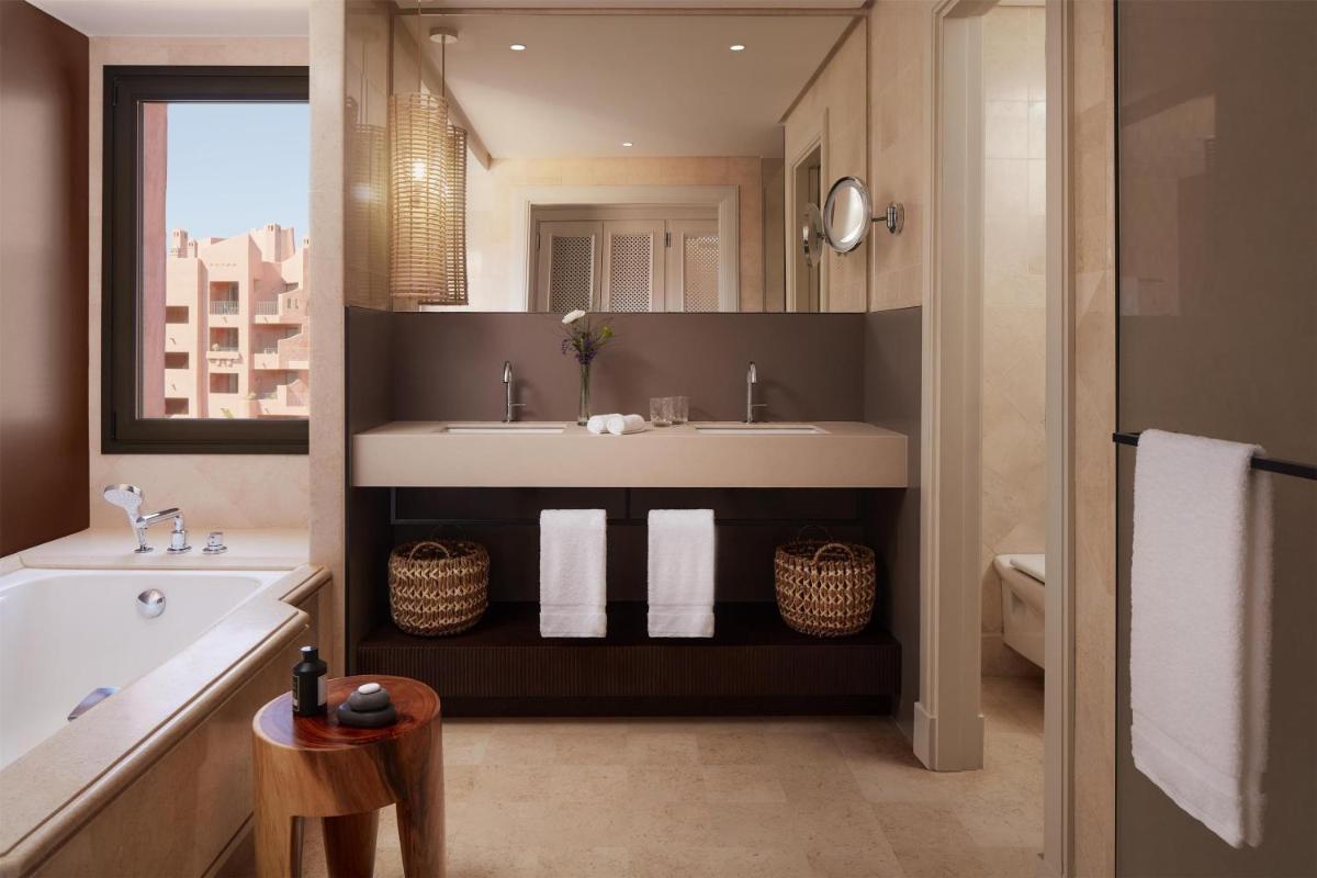 Tivoli La Caleta Resort