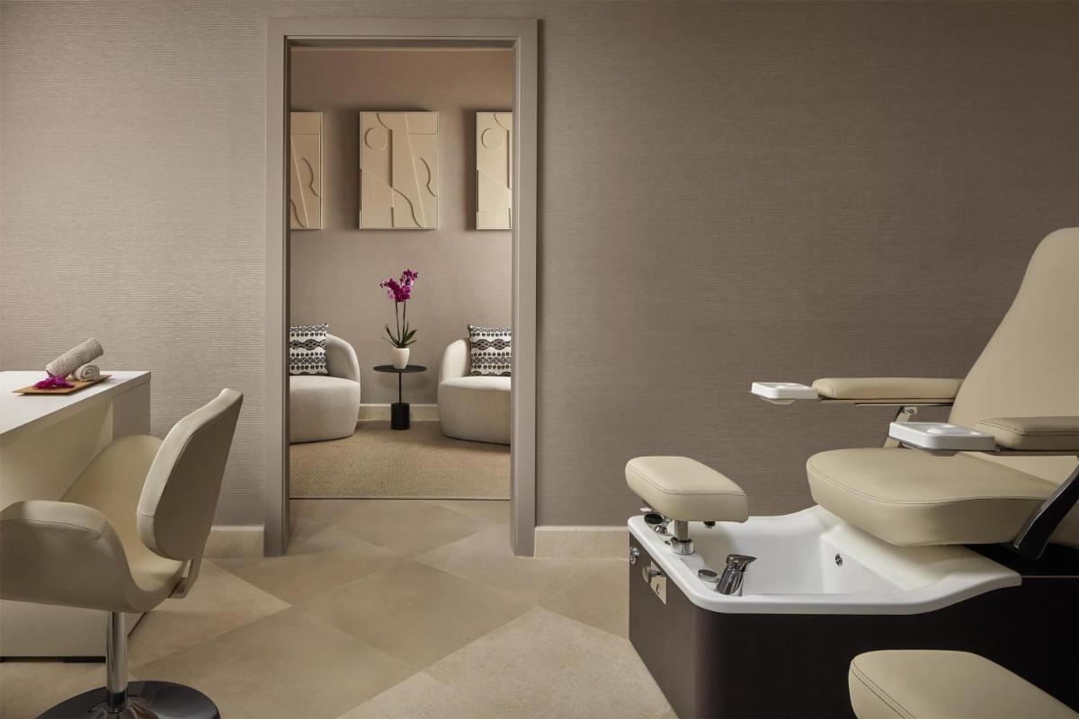 Tivoli La Caleta Resort