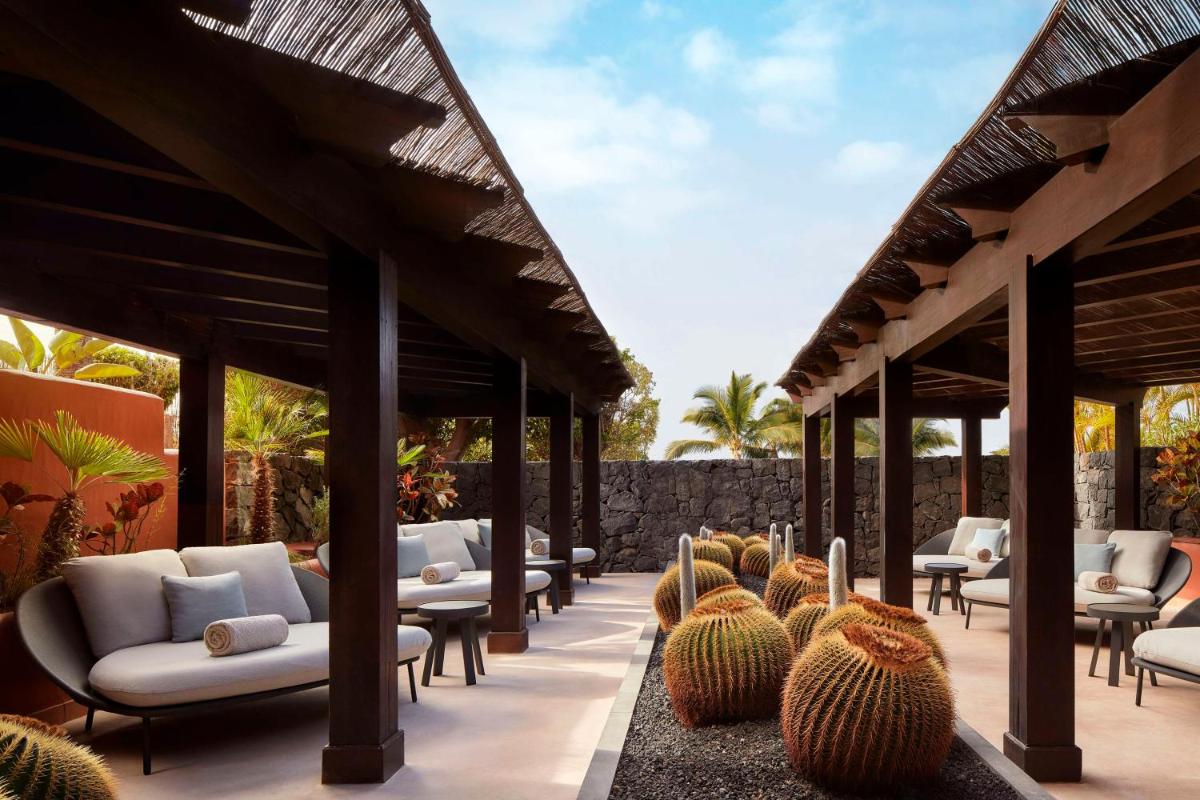 Tivoli La Caleta Resort