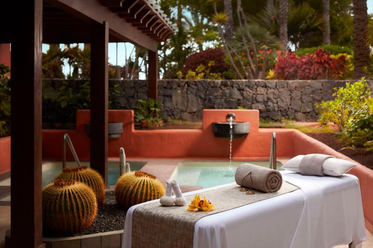 Tivoli La Caleta Resort