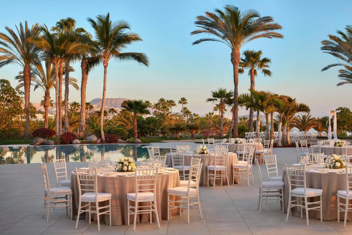 Tivoli La Caleta Resort