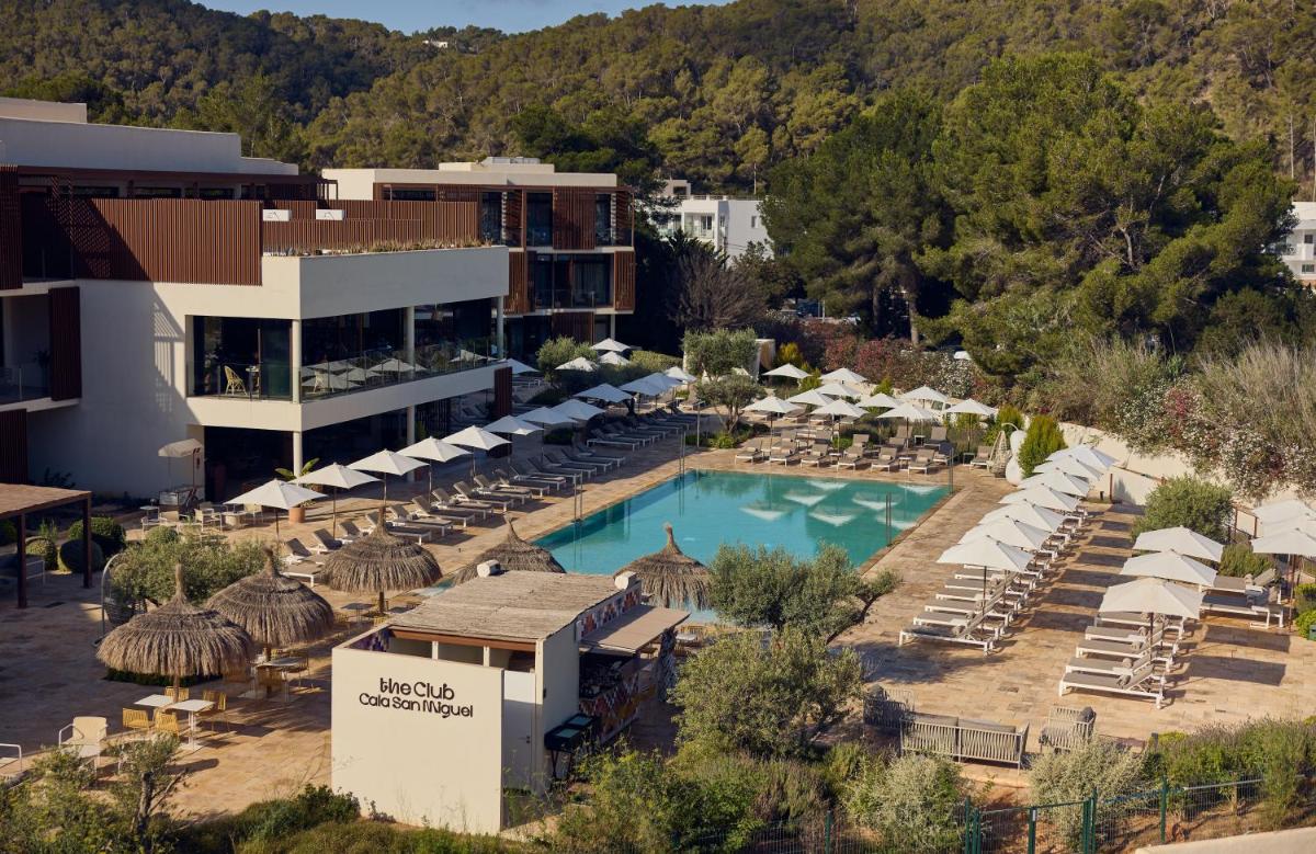 Cala San Miguel Ibiza Resort, Adults only, Curio Collection by Hilton