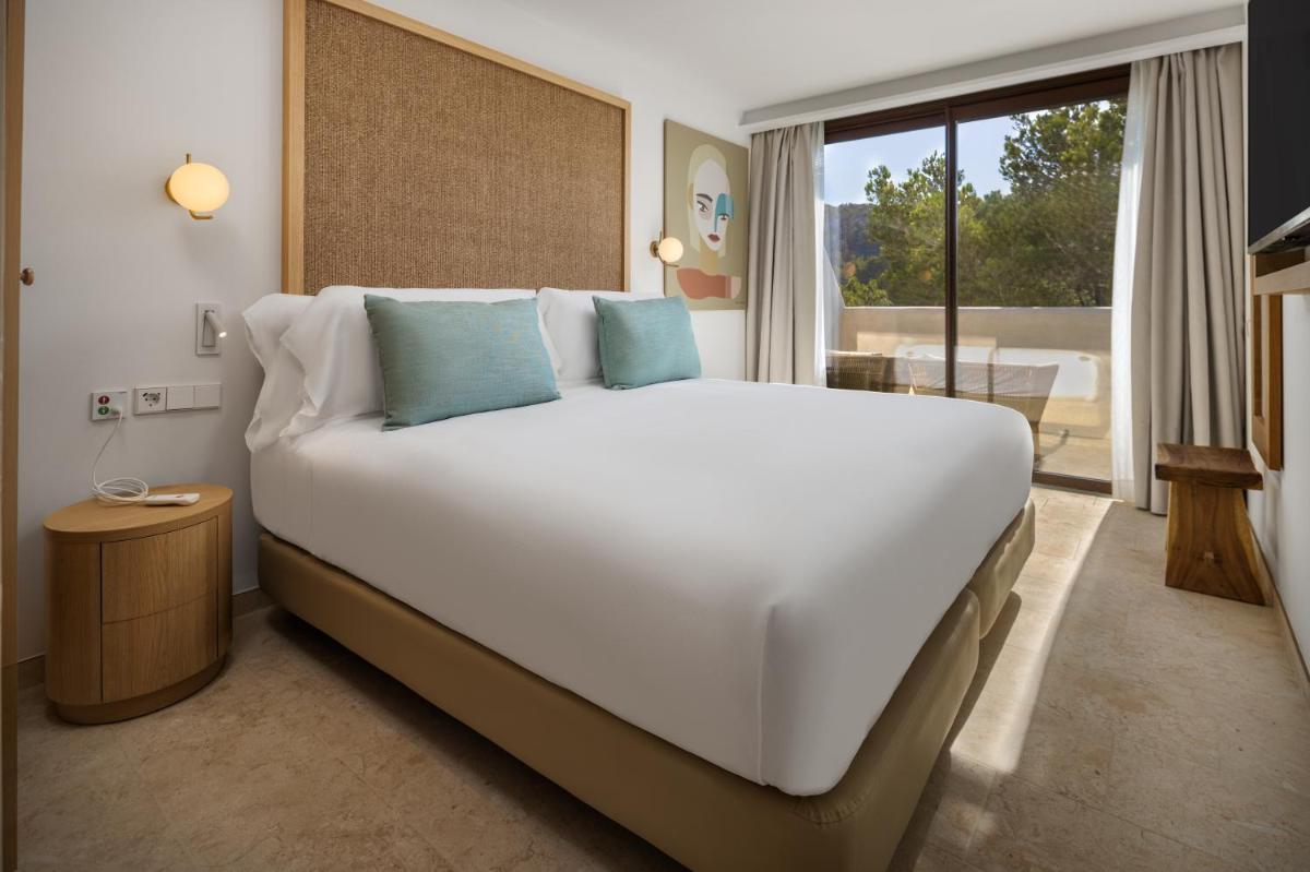 Cala San Miguel Ibiza Resort, Adults only, Curio Collection by Hilton
