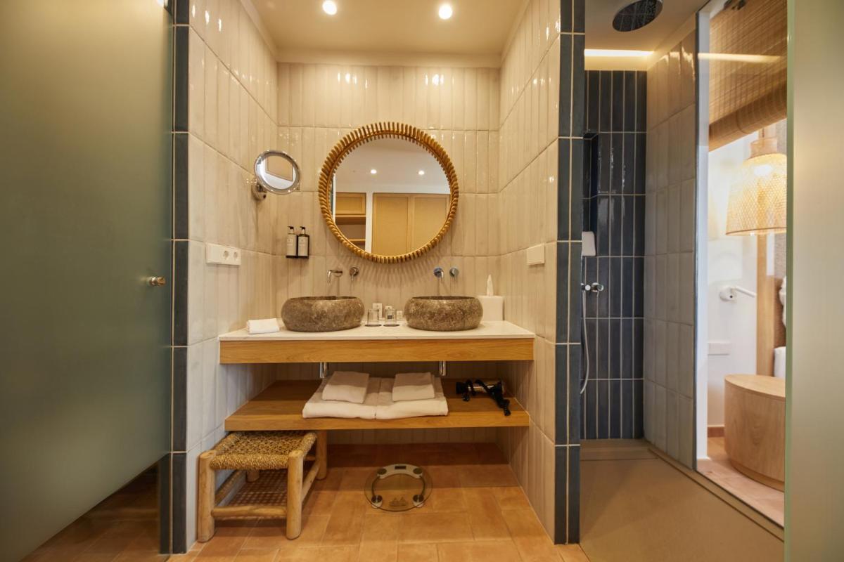 Cala San Miguel Ibiza Resort, Adults only, Curio Collection by Hilton