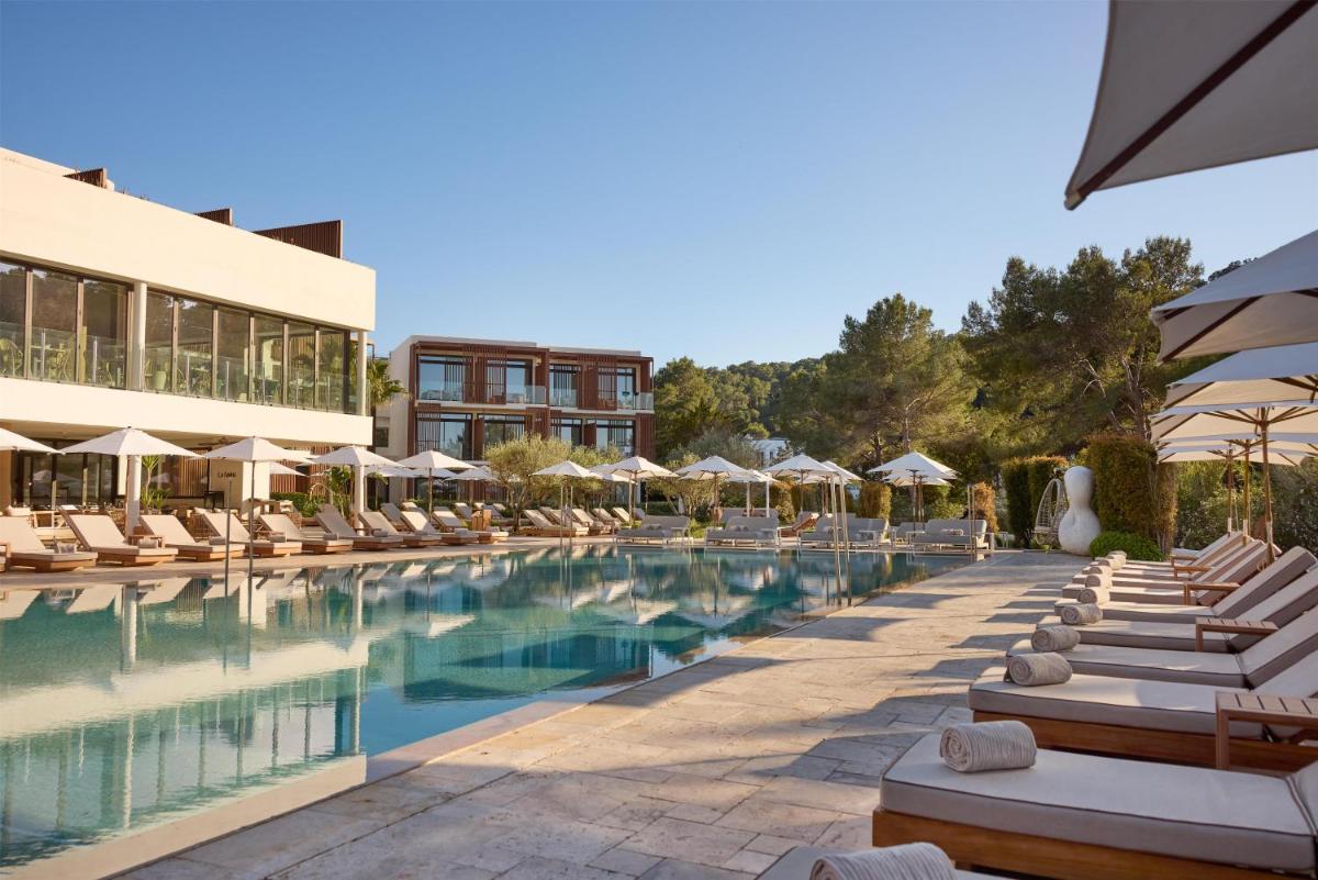 Cala San Miguel Ibiza Resort, Adults only, Curio Collection by Hilton