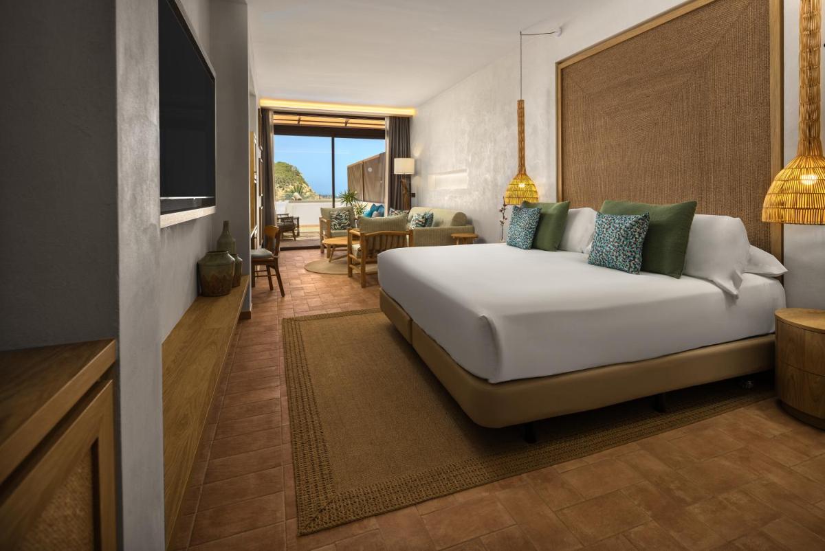Cala San Miguel Ibiza Resort, Adults only, Curio Collection by Hilton