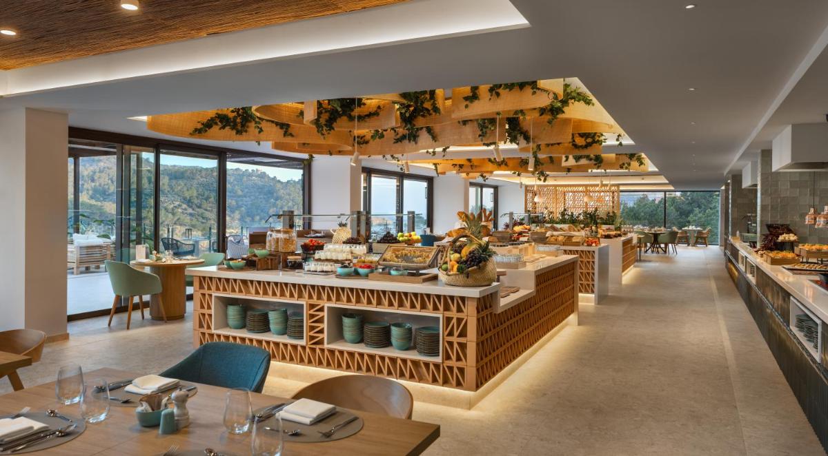 Cala San Miguel Ibiza Resort, Adults only, Curio Collection by Hilton