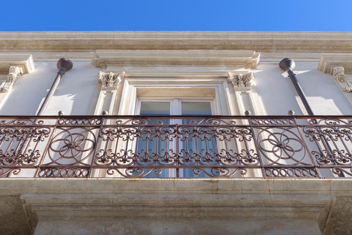 Sikelia Suites