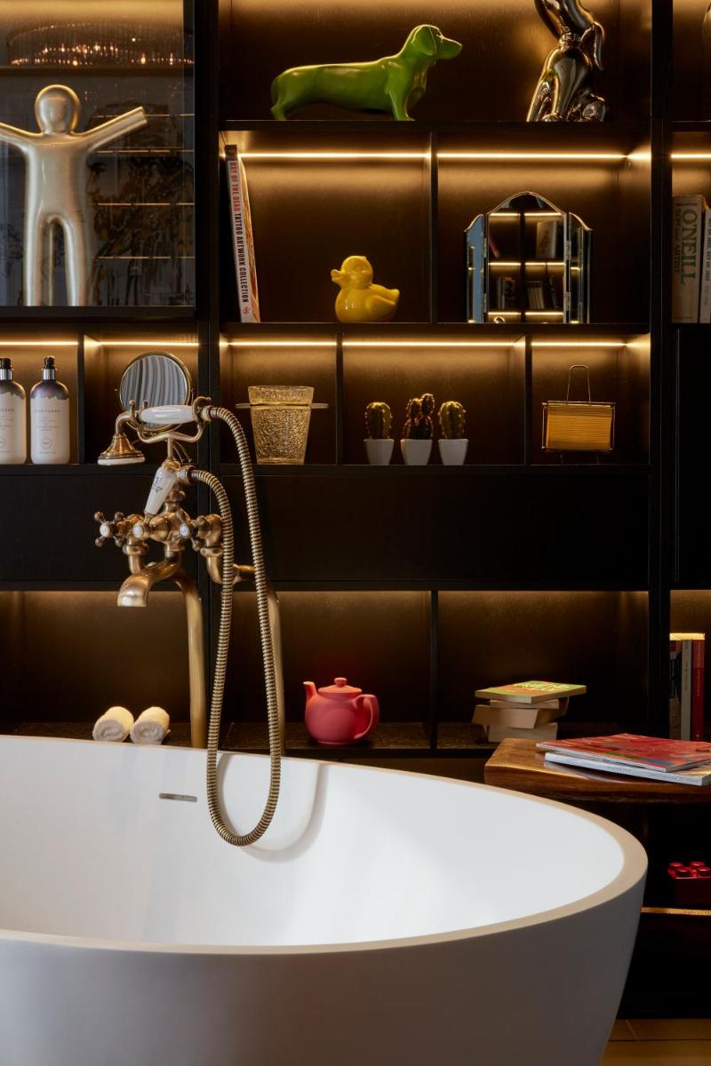 Sir Savigny Hotel, part of Sircle Collection