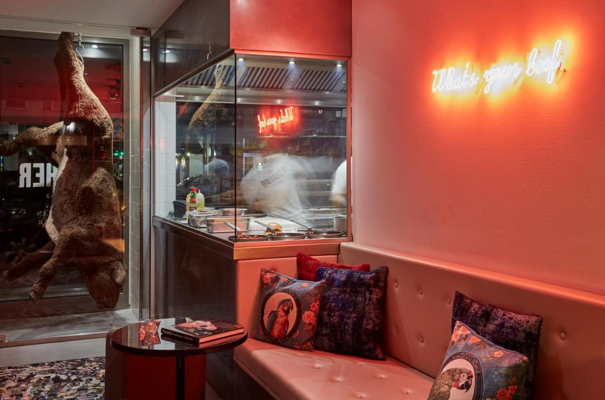 Sir Savigny Hotel, part of Sircle Collection