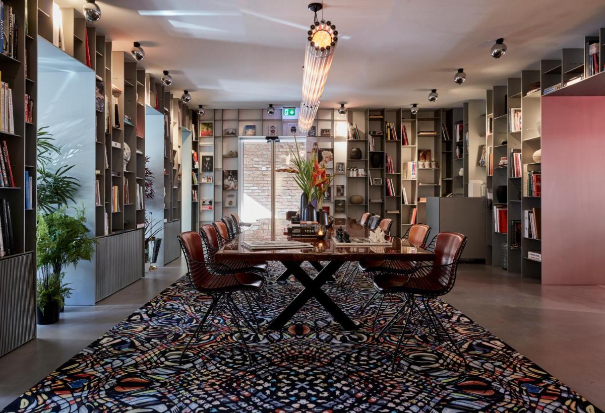 Sir Savigny Hotel, part of Sircle Collection