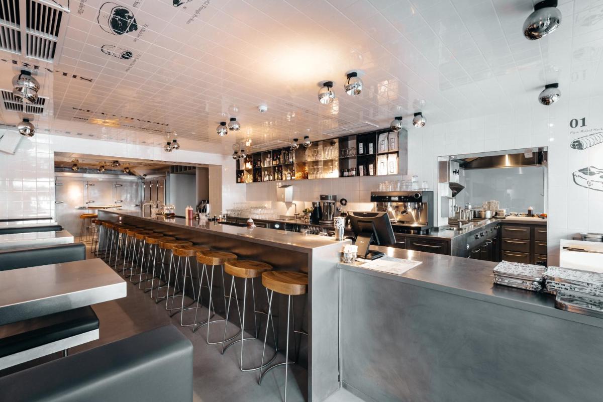 Sir Savigny Hotel, part of Sircle Collection