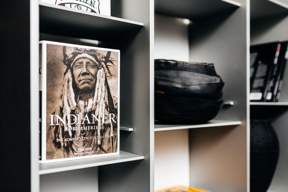 Sir Savigny Hotel, part of Sircle Collection