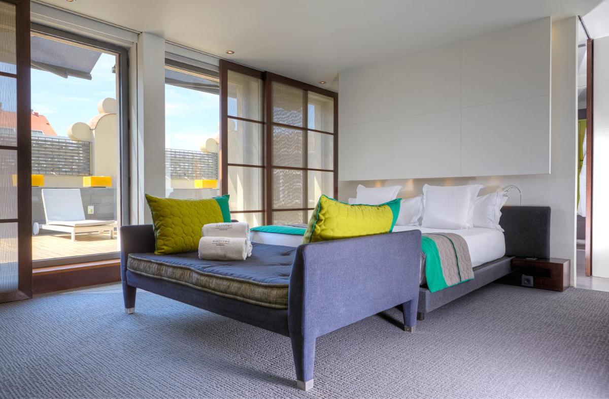 Sixtytwo Hotel